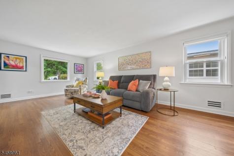373 Saint Cloud Avenue West Orange NJ 07052