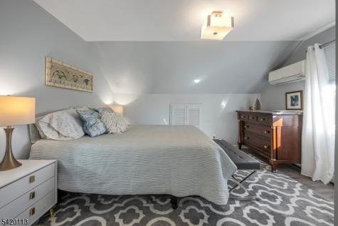 18 Barker Avenue Hawthorne NJ 07506