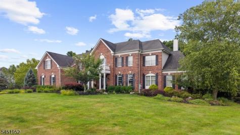 31 Balmoral Drive Alexandria NJ 08867