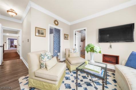 31 Balmoral Drive Alexandria NJ 08867