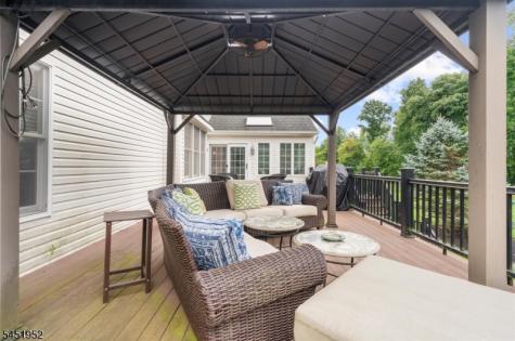 31 Balmoral Drive Alexandria NJ 08867