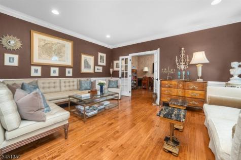 31 Balmoral Drive Alexandria NJ 08867