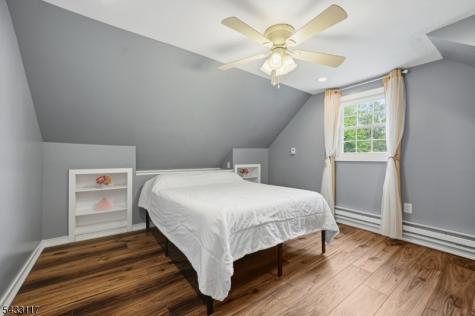 52 Barbara Drive Pompton Lakes NJ 07442