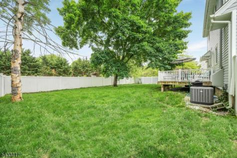 52 Barbara Drive Pompton Lakes NJ 07442