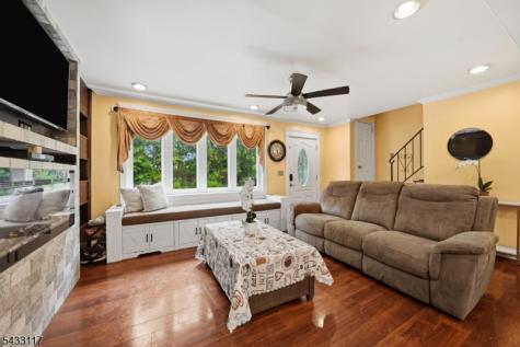 52 Barbara Drive Pompton Lakes NJ 07442