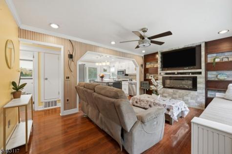 52 Barbara Drive Pompton Lakes NJ 07442