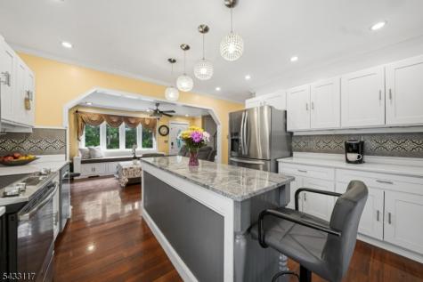 52 Barbara Drive Pompton Lakes NJ 07442