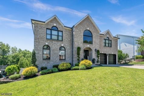 22 Fox Boro Road Wayne NJ 07470