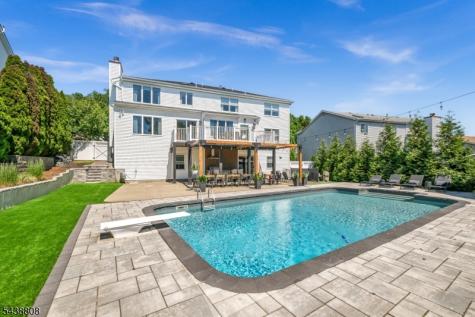 22 Fox Boro Road Wayne NJ 07470