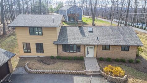 3 Maple Path Mount Arlington NJ 07850