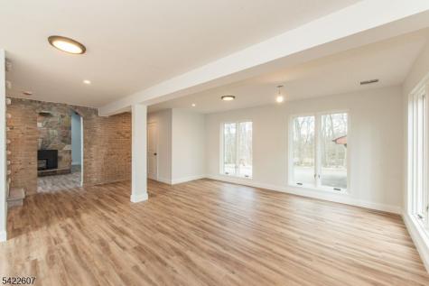 3 Maple Path Mount Arlington NJ 07850