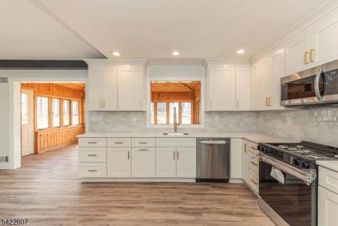 3 Maple Path Mount Arlington NJ 07850