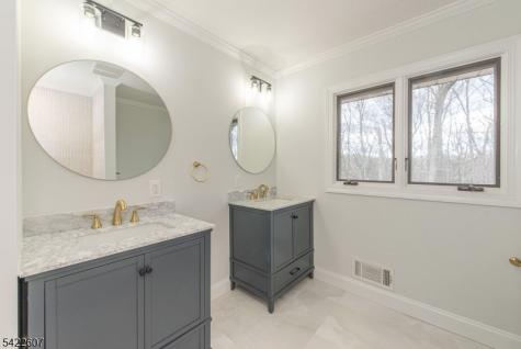 3 Maple Path Mount Arlington NJ 07850
