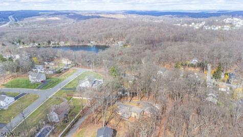 3 Maple Path Mount Arlington NJ 07850