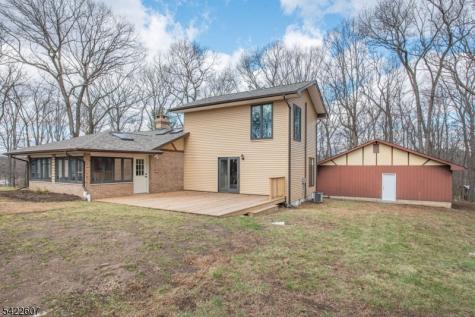 3 Maple Path Mount Arlington NJ 07850