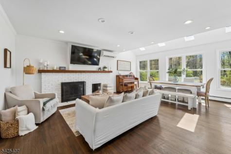 108 Beacon Hill Road Washington NJ 07830