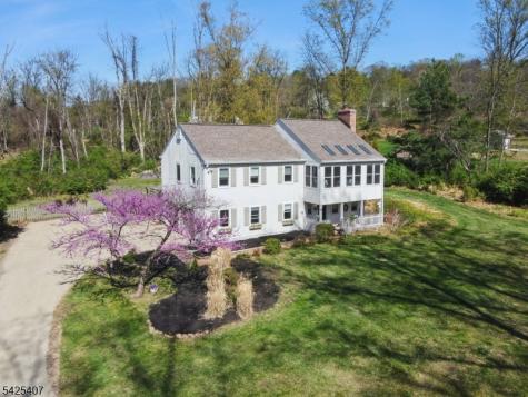 108 Beacon Hill Road Washington NJ 07830
