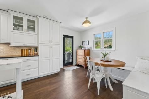 108 Beacon Hill Road Washington NJ 07830