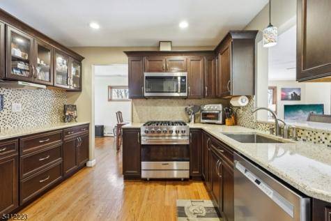 191 Hillcrest Avenue Hawthorne NJ 07506