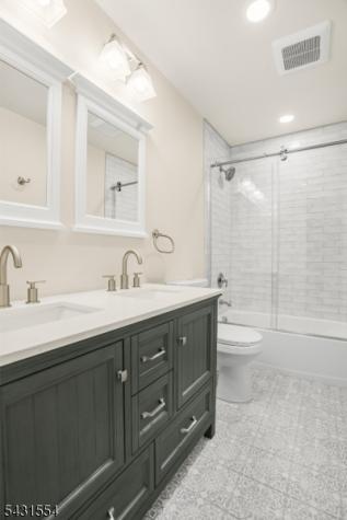 16 Schaaf Road Alexandria NJ 08804