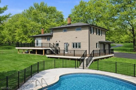 16 Schaaf Road Alexandria NJ 08804