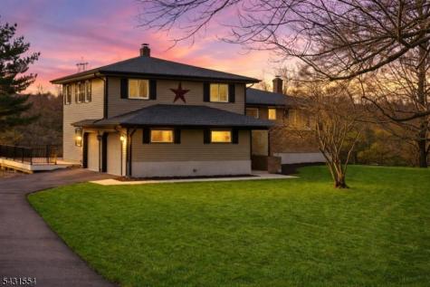 16 Schaaf Road Alexandria NJ 08804