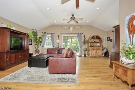 396 Burlington Road Paramus NJ 07652