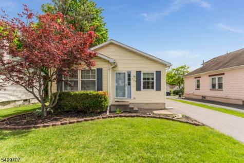 1180 4TH Avenue Alpha NJ 08865