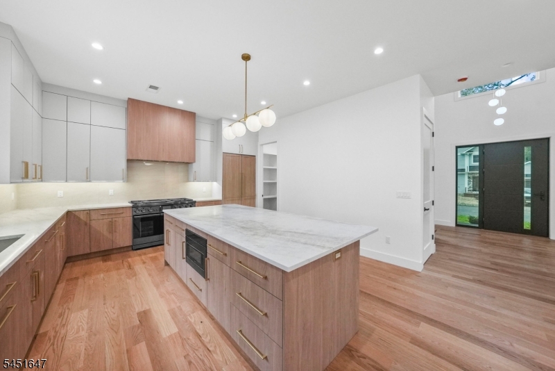 18 Blake Drive Clark NJ 07066