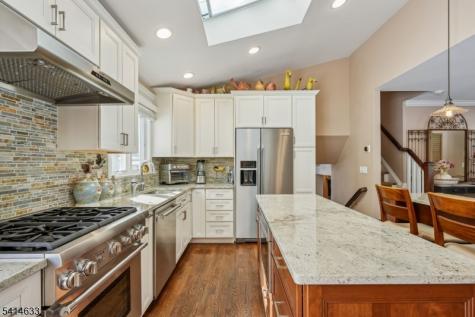6 Knollwood Drive Livingston NJ 07039