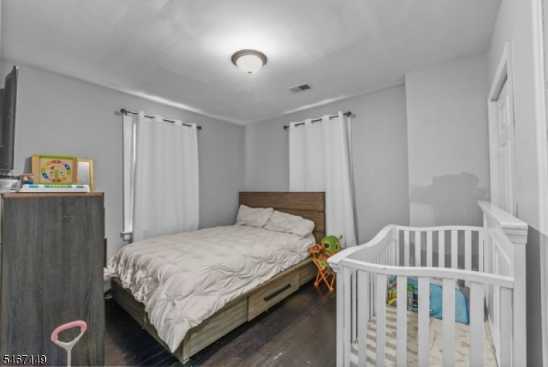 1045 Madison Avenue Elizabeth NJ 07201