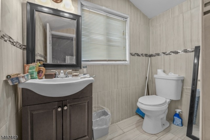 1045 Madison Avenue Elizabeth NJ 07201