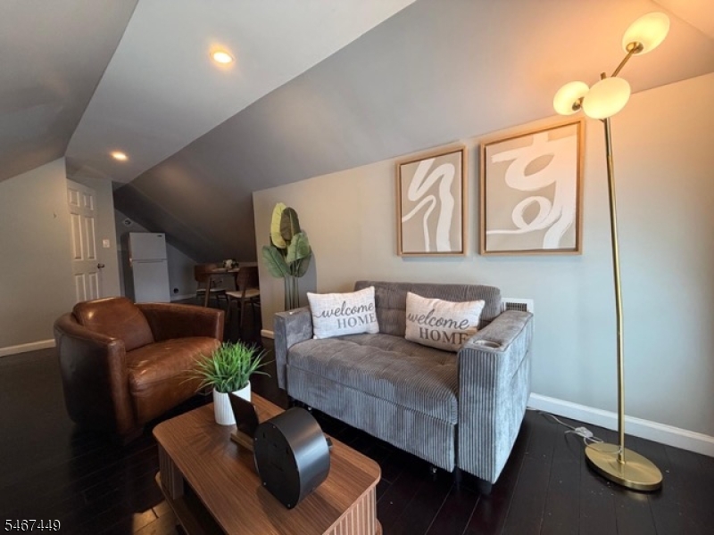 1045 Madison Avenue Elizabeth NJ 07201