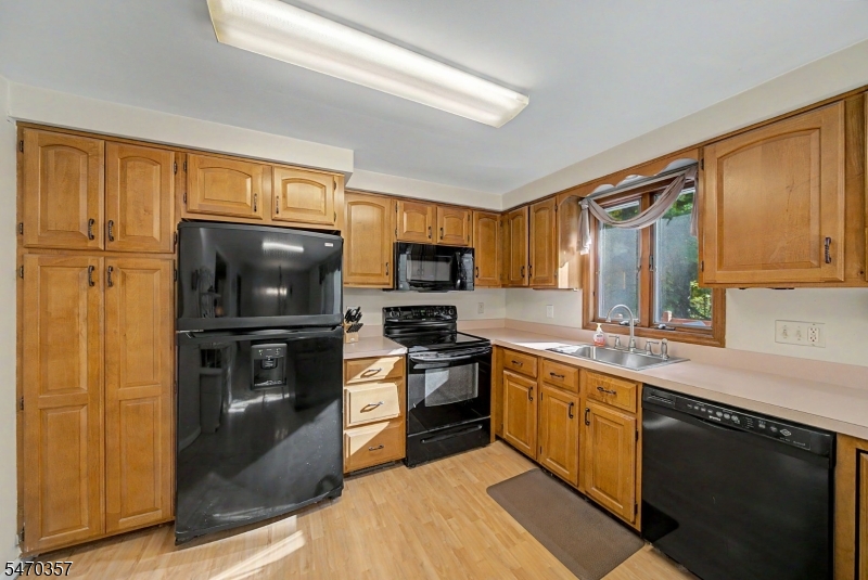 68 Woodstone Road Denville NJ 07866
