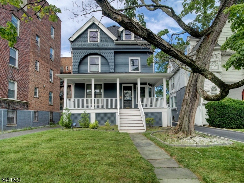 65 Glenwood Avenue East Orange NJ 07017