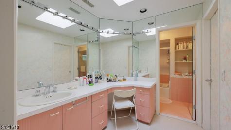 15 Glenview Drive Warren NJ 07059