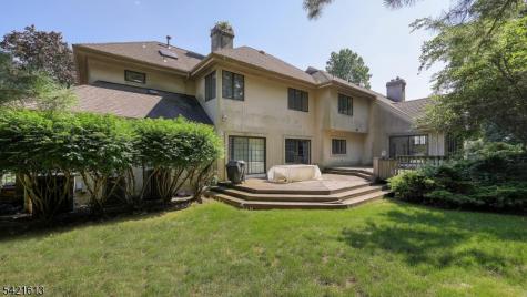 15 Glenview Drive Warren NJ 07059