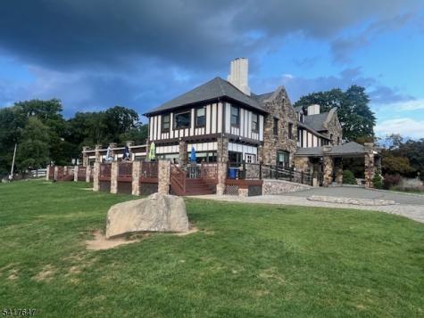 9 Apache Trail Rockaway NJ 07866