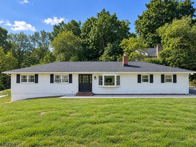 33 Cooke Road Blairstown NJ 07825