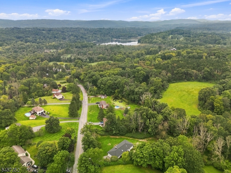 33 Cooke Road Blairstown NJ 07825