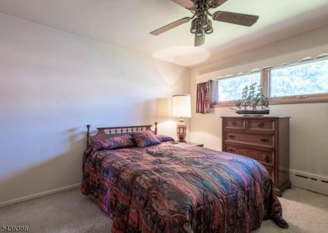 35 Hillside Avenue Netcong NJ 07857