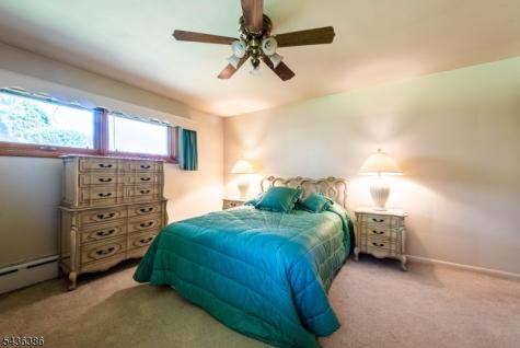 35 Hillside Avenue Netcong NJ 07857