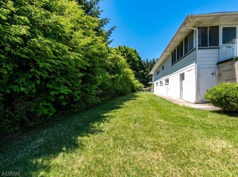 35 Hillside Avenue Netcong NJ 07857