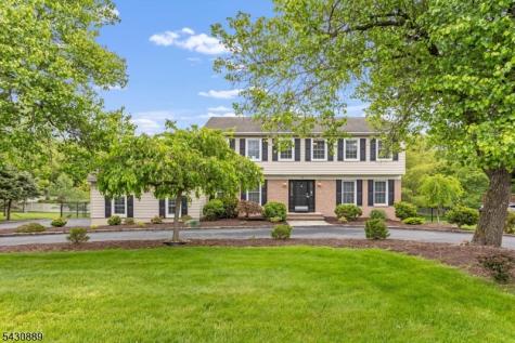 78 Forest Way Hanover NJ 07950