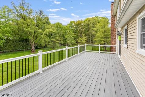 78 Forest Way Hanover NJ 07950