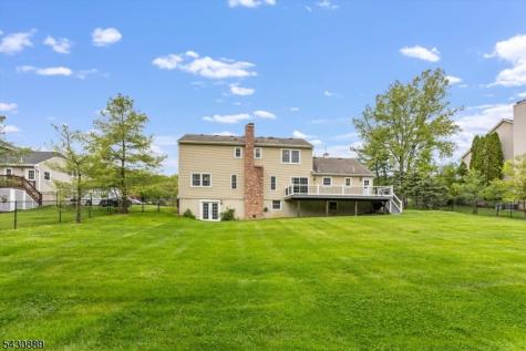 78 Forest Way Hanover NJ 07950