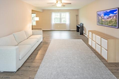 78 Forest Way Hanover NJ 07950