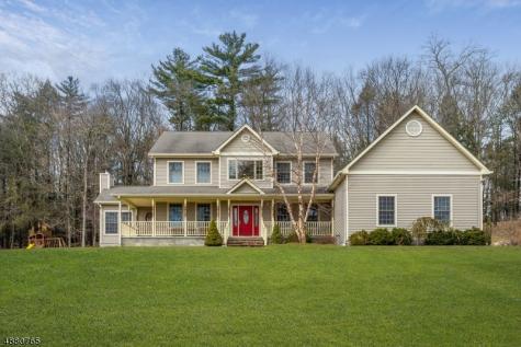 29 Cole Haven Terrace W Montague NJ 07827