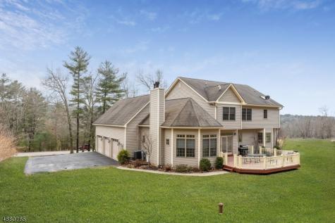 29 Cole Haven Terrace W Montague NJ 07827