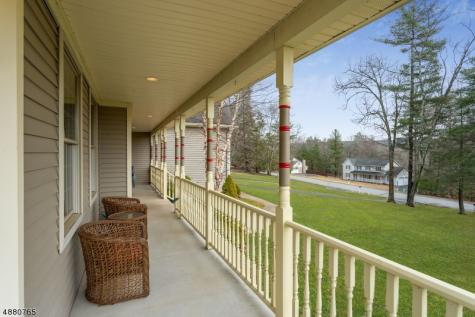 29 Cole Haven Terrace W Montague NJ 07827